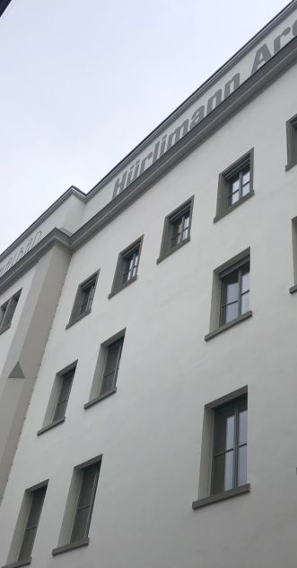 Farb- und Oberflächenuntersuchung